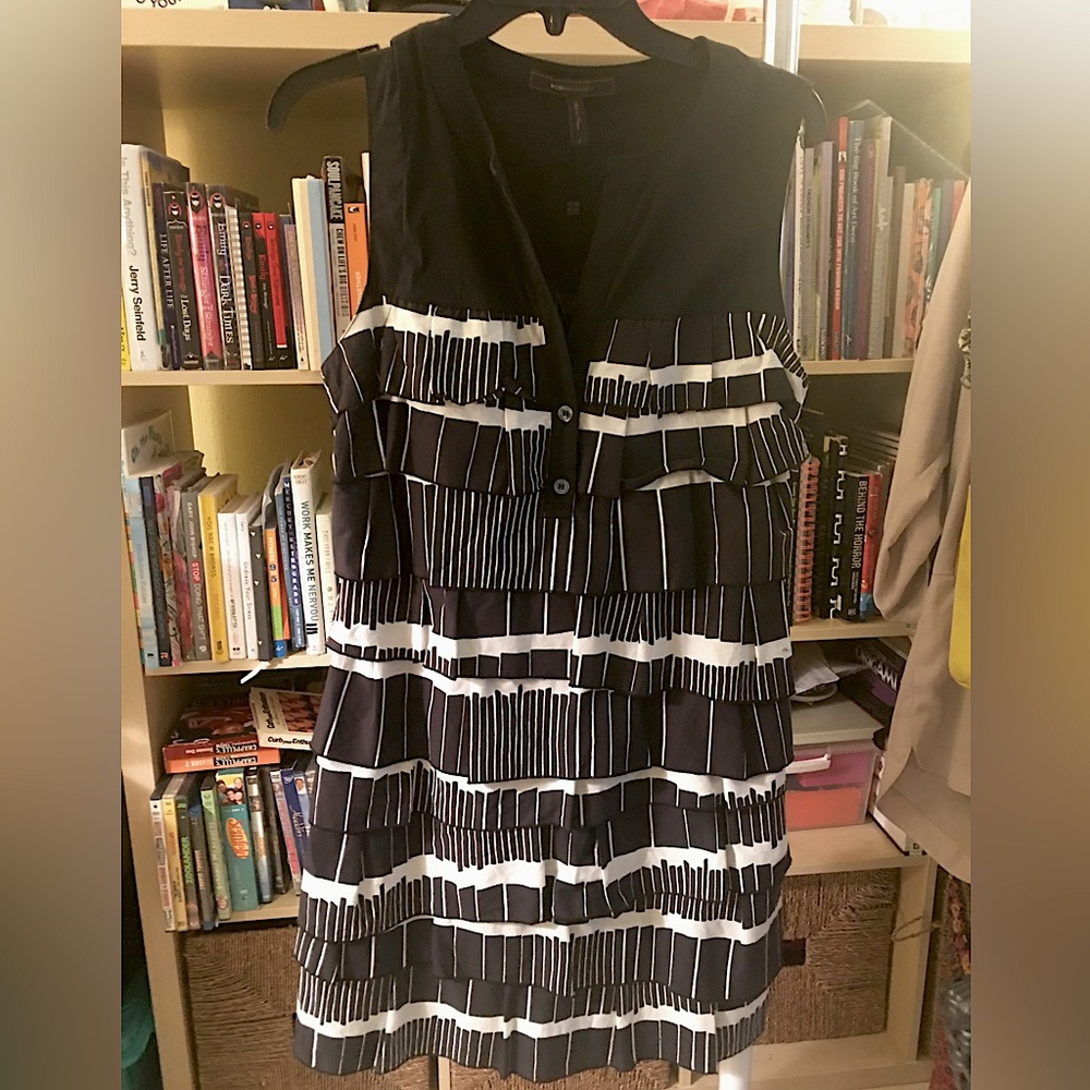 NWOT BCBGMAXAZRIA Diana Ruffled Tiered Sleeveless Dress